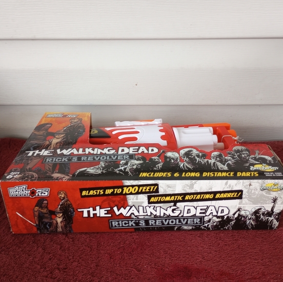BuzzBee Toys Air Warriors The Walking Dead Rick's Revolver - Picture 5 of 5